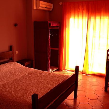 Hotel Le Couloubrier Le Muy Ngoại thất bức ảnh