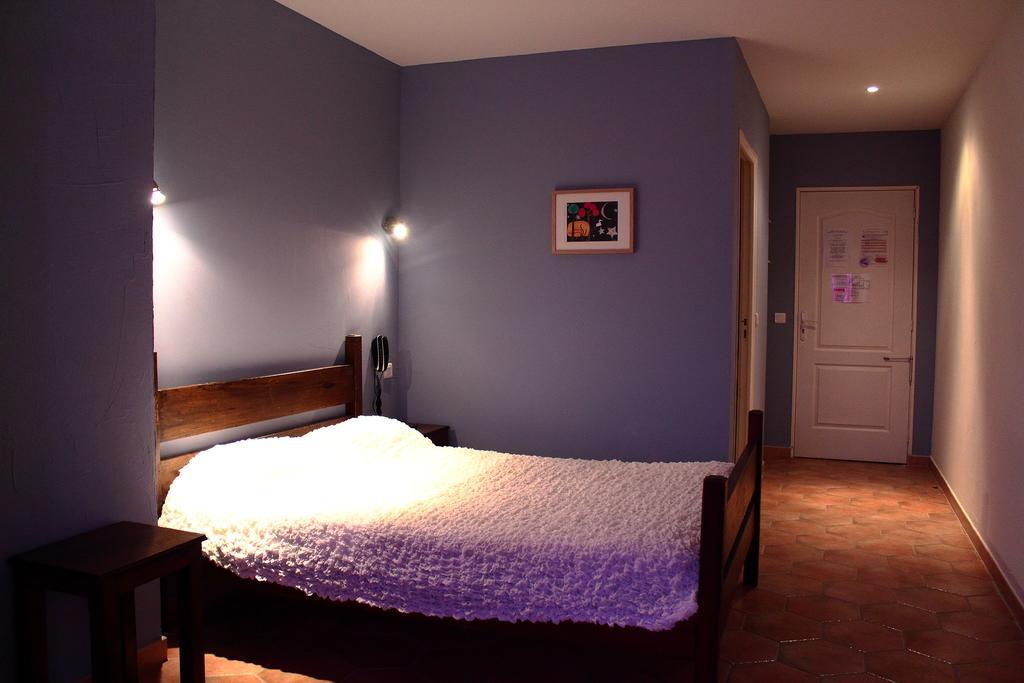 Hotel Le Couloubrier Le Muy Phòng bức ảnh