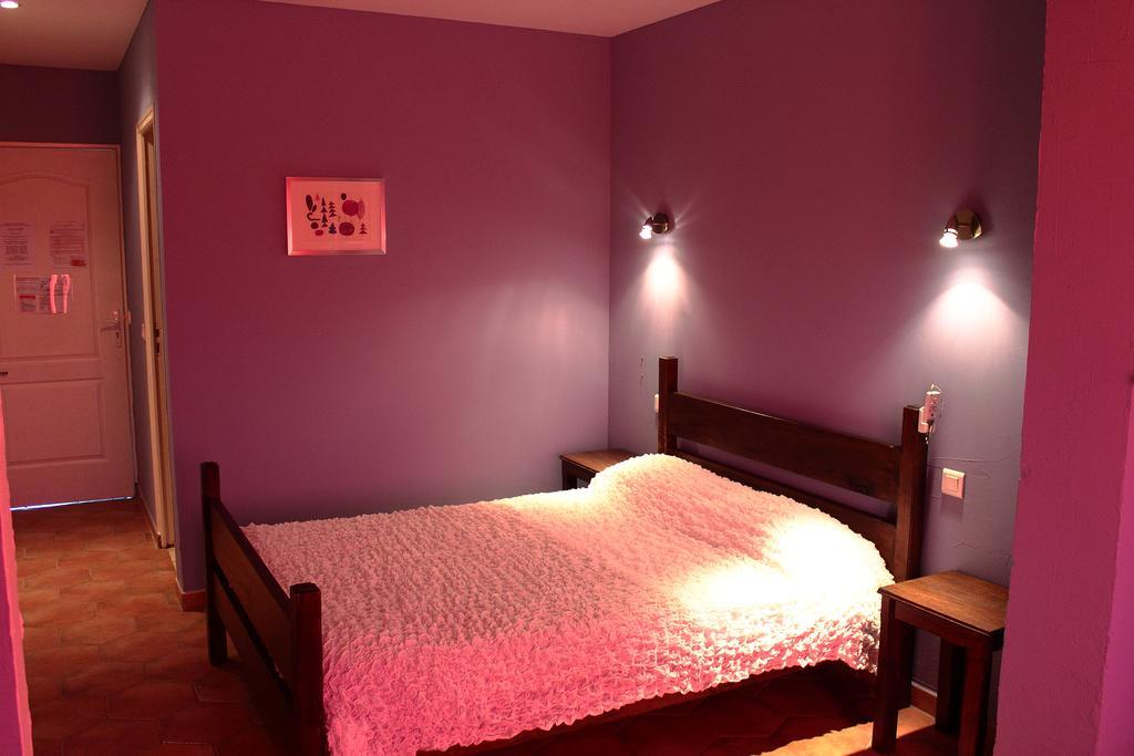 Hotel Le Couloubrier Le Muy Phòng bức ảnh