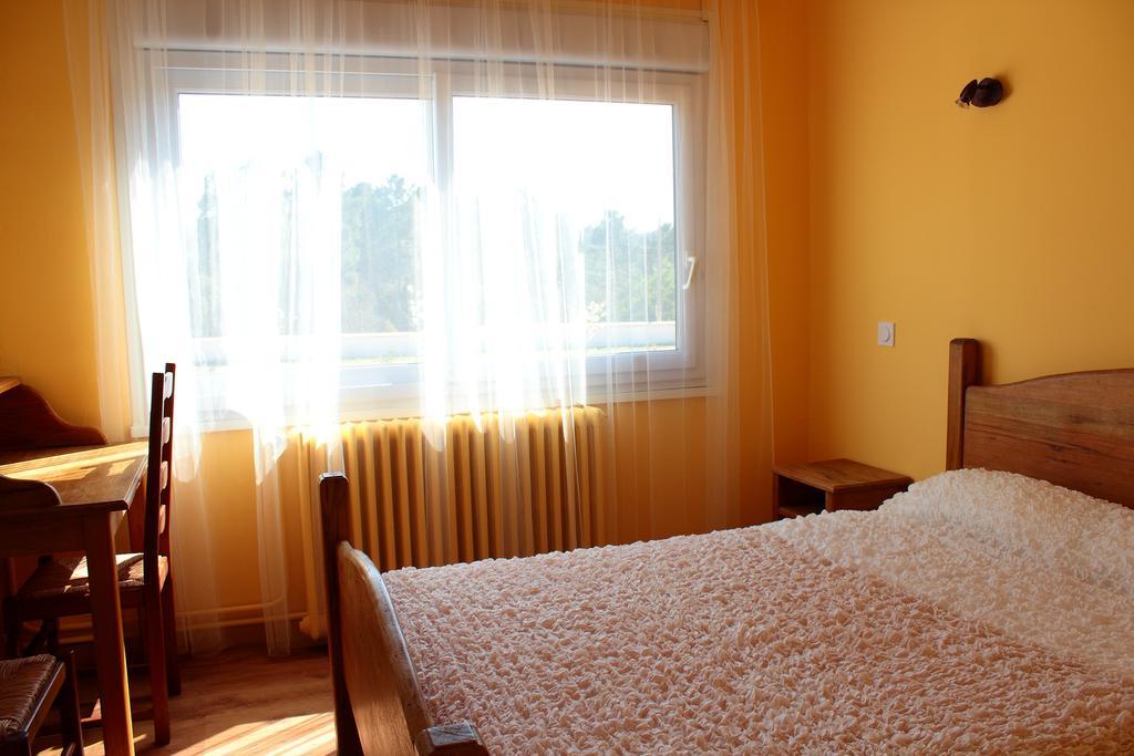 Hotel Le Couloubrier Le Muy Phòng bức ảnh