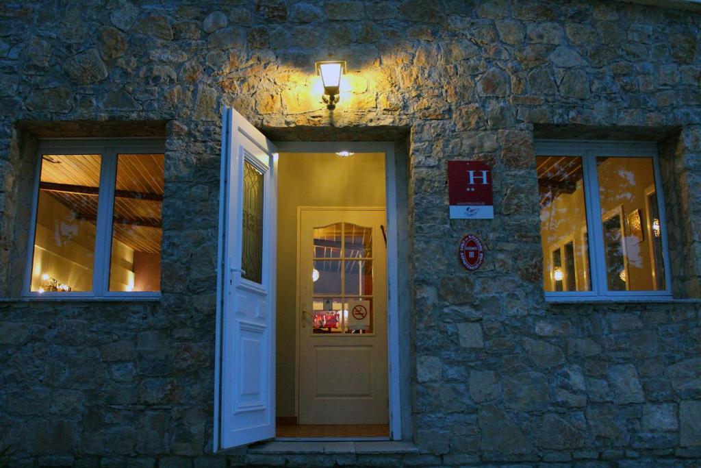 Hotel Le Couloubrier Le Muy Ngoại thất bức ảnh