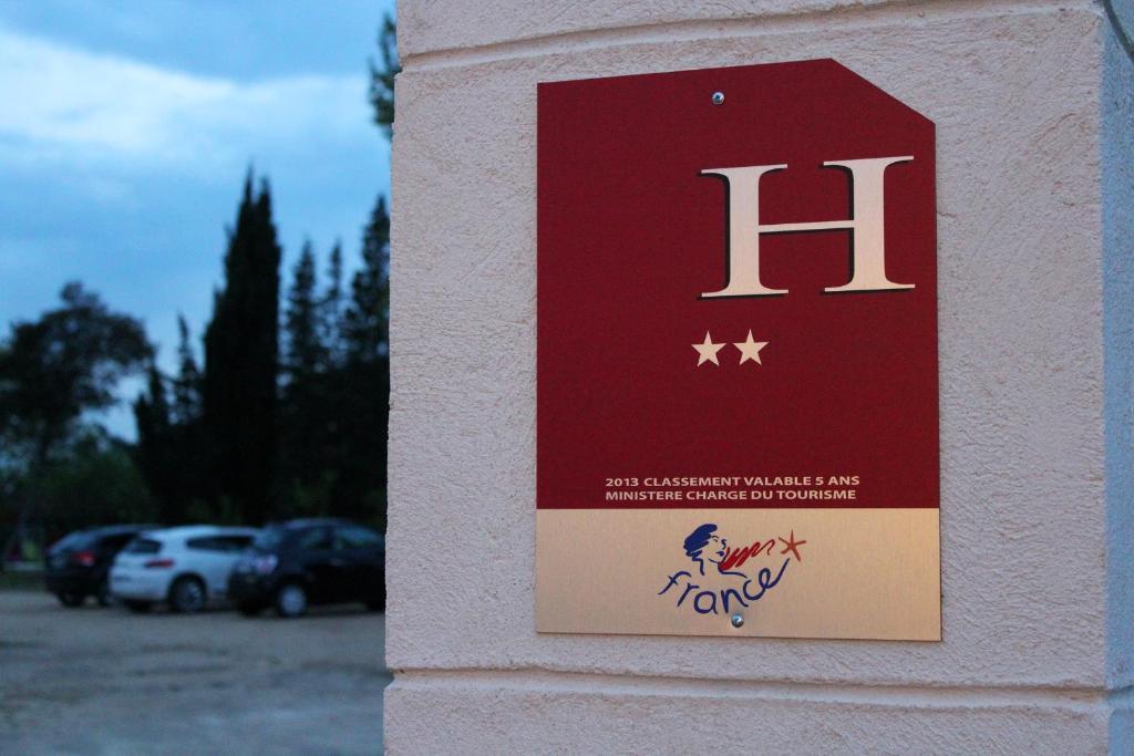 Hotel Le Couloubrier Le Muy Ngoại thất bức ảnh